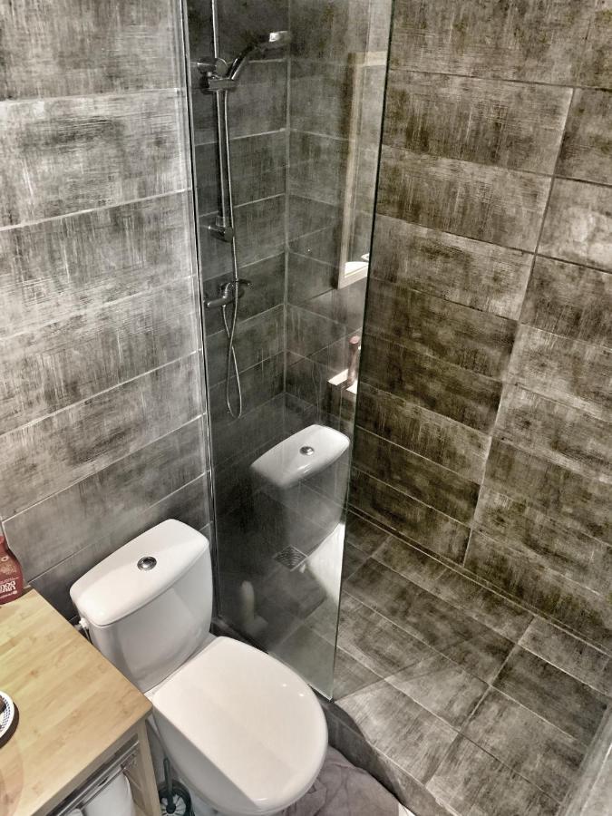 Appartement Duplex Climatise Avec Wi-Fi - Plage Pointe Marin A Pieds, Recemment Renove Сент-Анн Екстер'єр фото