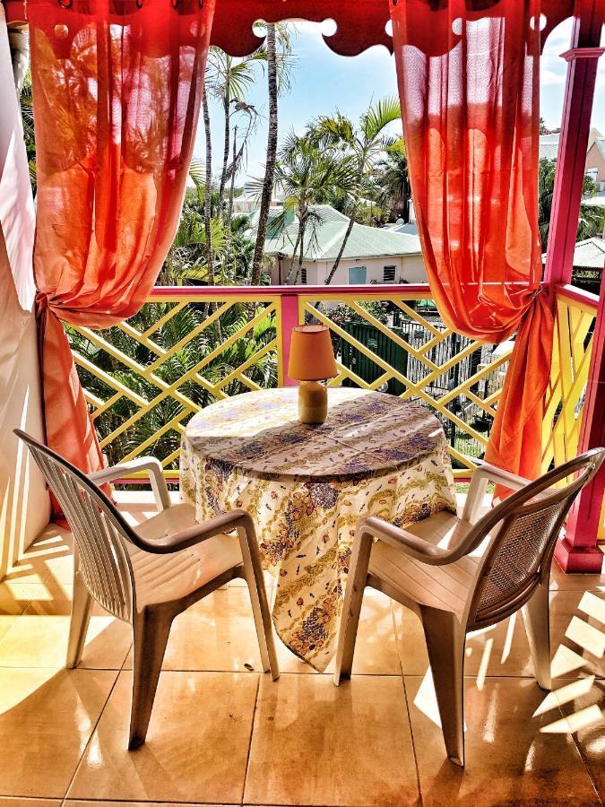 Appartement Duplex Climatise Avec Wi-Fi - Plage Pointe Marin A Pieds, Recemment Renove Сент-Анн Екстер'єр фото