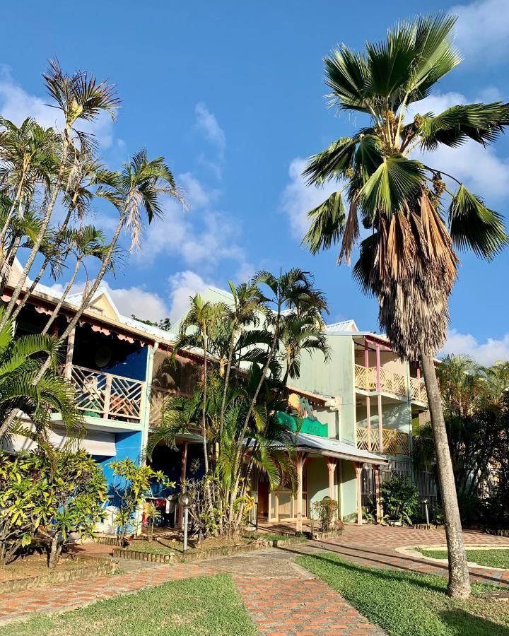 Appartement Duplex Climatise Avec Wi-Fi - Plage Pointe Marin A Pieds, Recemment Renove Сент-Анн Екстер'єр фото